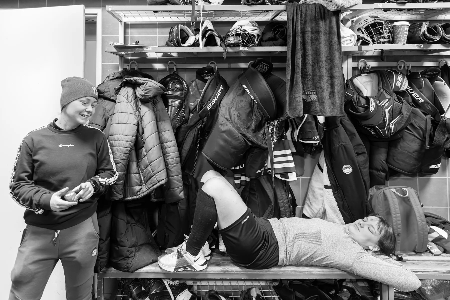 magda chudzik documentary photography womens ice hockey