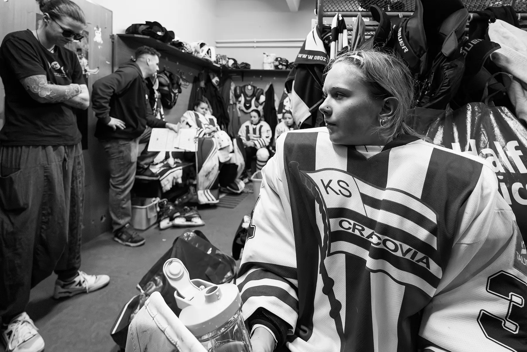 magda chudzik documentary photography womens ice hockey