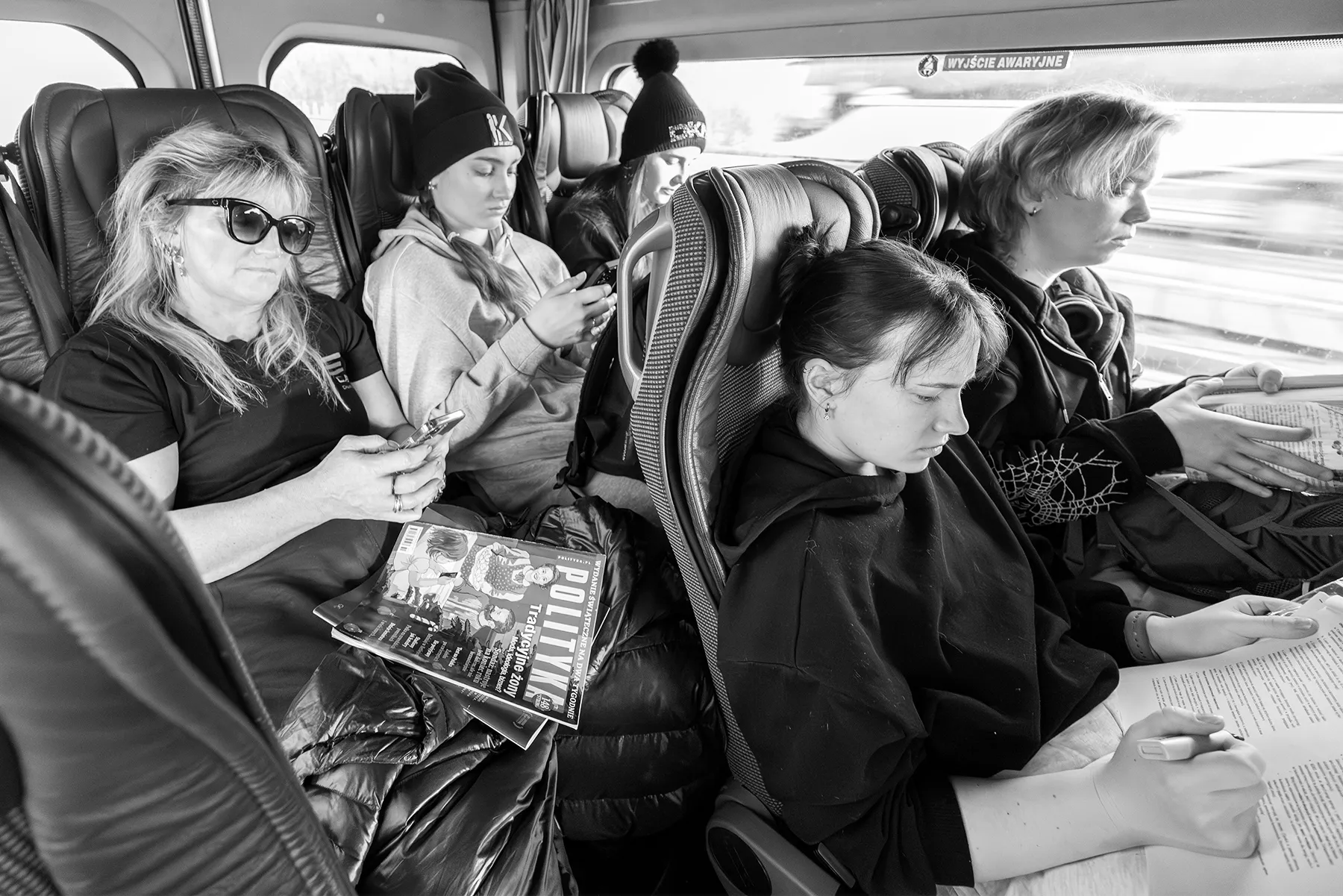 magda chudzik documentary photography womens ice hockey