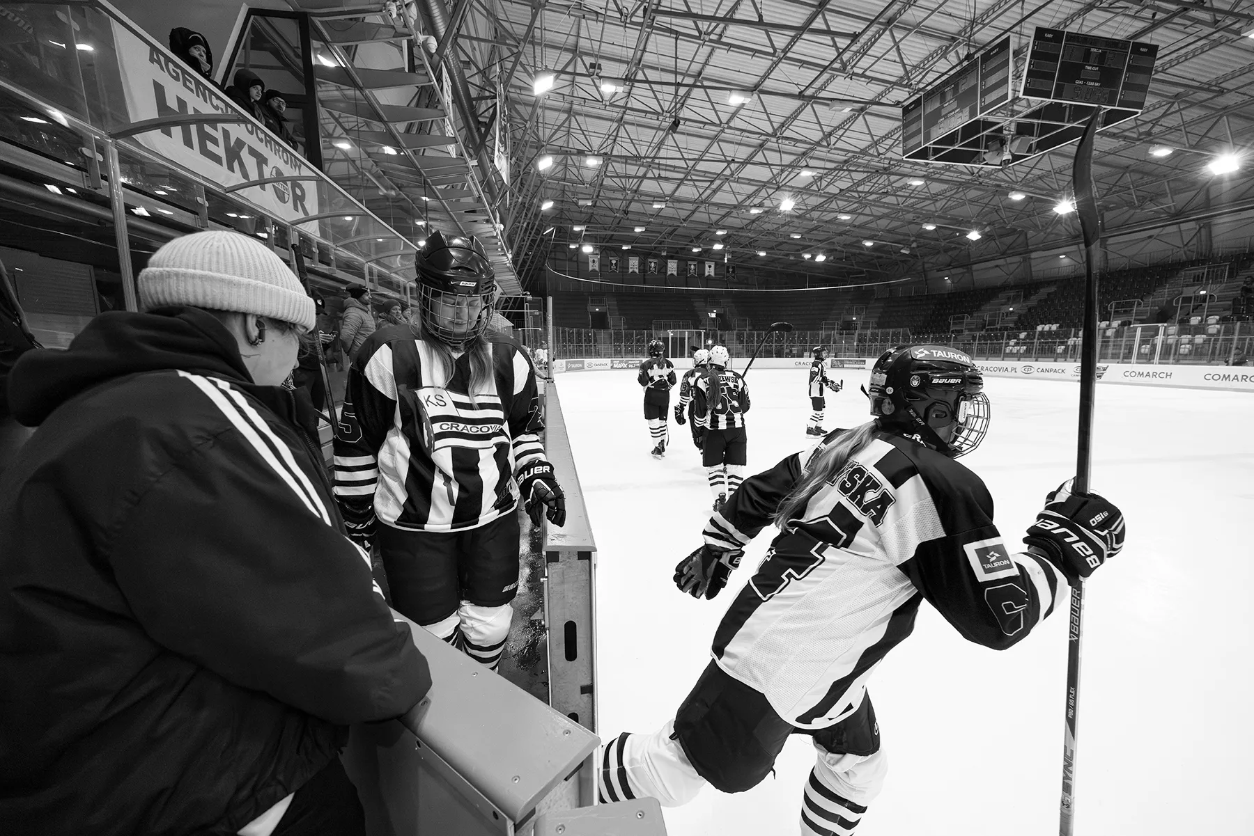 magda chudzik documentary photography womens ice hockey
