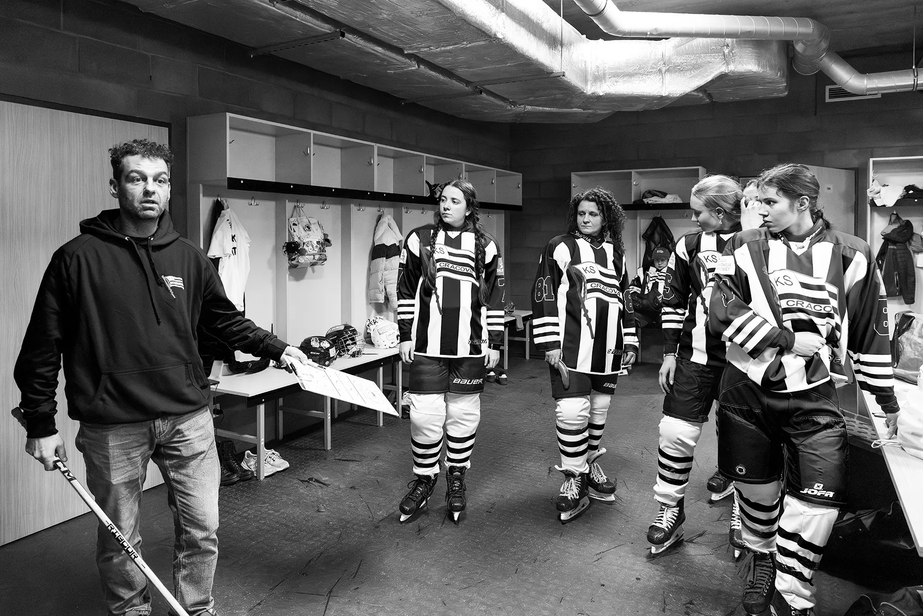 magda chudzik documentary photography womens ice hockey