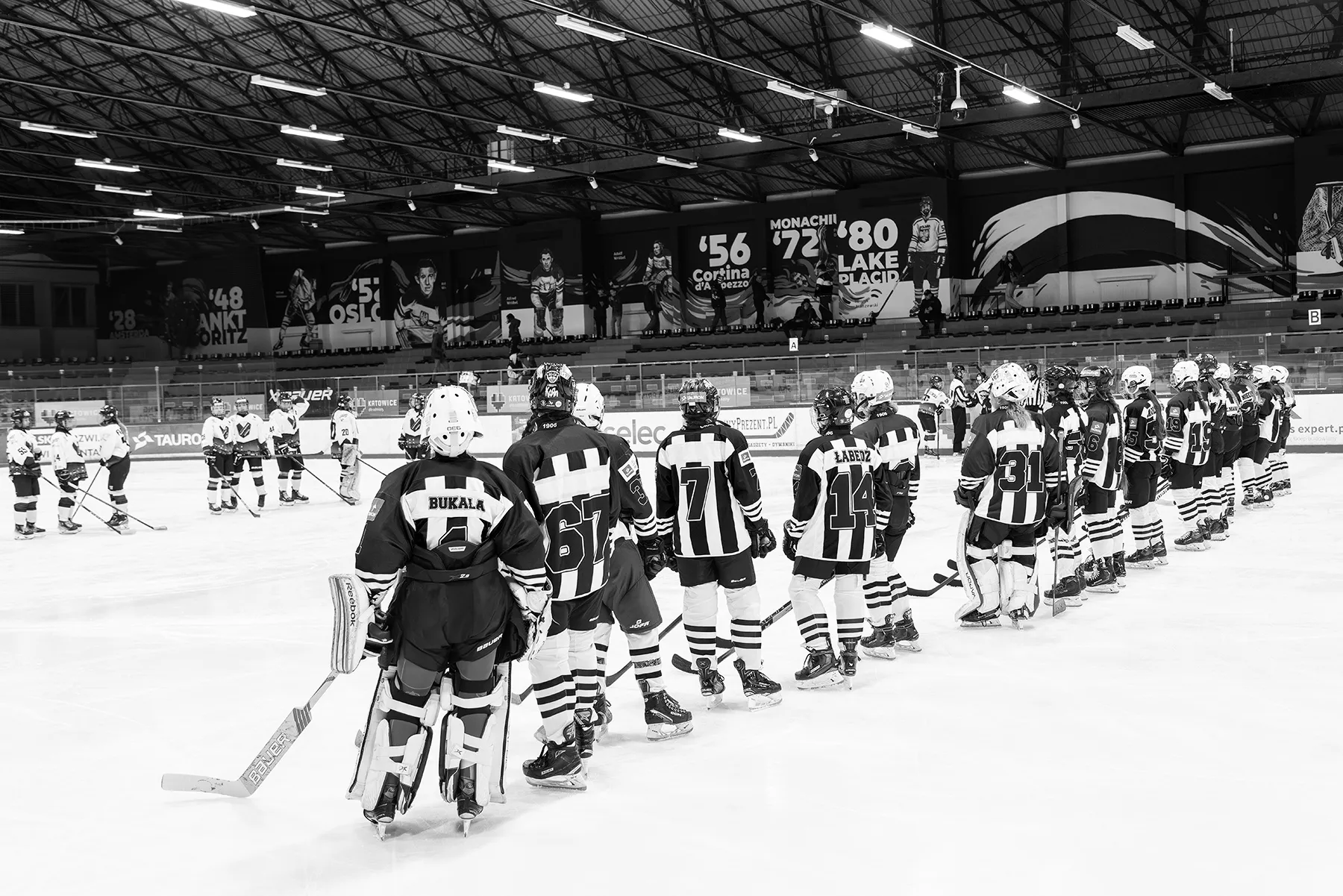 magda chudzik documentary photography womens ice hockey