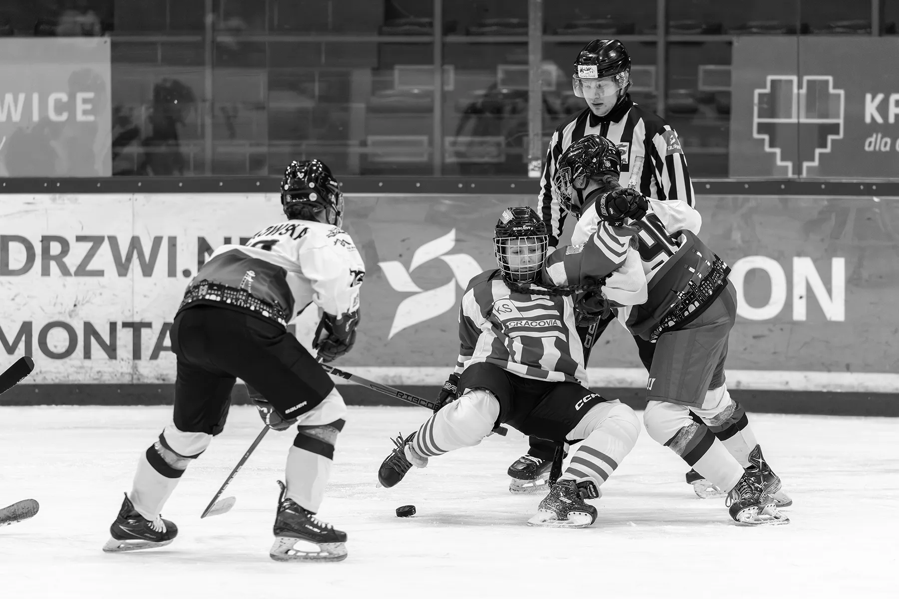 magda chudzik documentary photography womens ice hockey